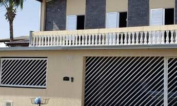 Imagem: Casa à venda 3 Quartos, 1 Suite, 5 Vagas