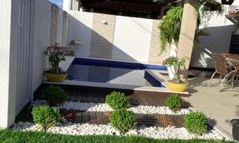 Imagem 2: Casa térrea 2/4 reversível para 3/4 suíte com closet e piscina privativa