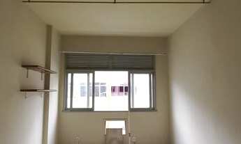 Imagem 2: Proximidades- Bairro de Fatima- Rua Riachuelo-Lapa, Saleta e qto amplo- Frente