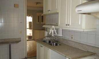 Imagem 2: Oportunidade para Investidores - Apartamento Locado à Venda no Morumbi, com 211 m² e 4 Suí