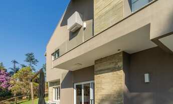 Imagem 4: Casa de condomínio sobrado para venda tem 840 metros quadrados com 5 quartos