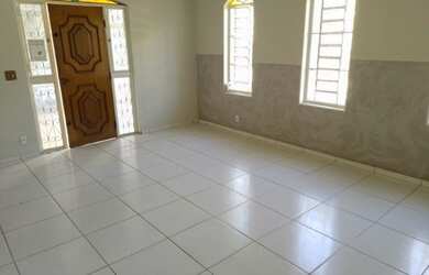 Imagem 4: Casa comercial - Av Brasilusa, 6 salas, 3 banheiros, copa, cozinha