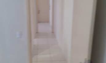 Imagem 2: Apartamento para venda possui 58 metros quadrados com 2 quartos em Agronômica - Florianópo