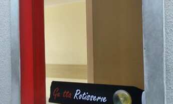 Imagem 7: Sobrado para aluguel possui 140 metros quadrados com 3 quartos