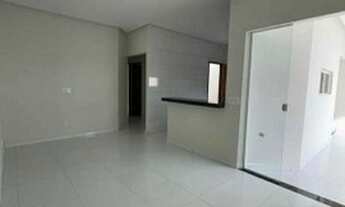 Imagem 4: Casa com garafem, bem localizada