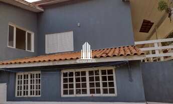 Imagem: Quartos 4 / Banheiros 5 / Vagas na garagem