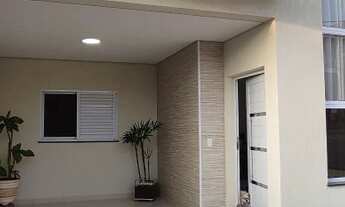 Imagem: Linda Casa a VENDA - Condomínio Golden