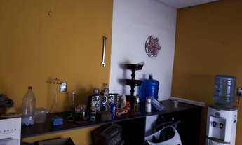 Imagem: Ponto de esquina no Dirceu 1