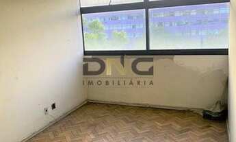 Imagem 7: EXCELENTE APARTAMENTO PARA REFORMA, 03 QUARTOS, 01 SUÍTE, VAZADO, VAGA DE GARAGEM, SQS 102