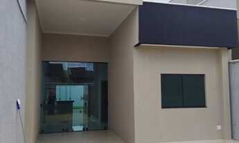 Imagem 1: Bela Casa Nova com Ótimo Acabamento, 3 Quartos e Ampla Varanda Gourmet - Jd. Presidente