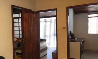 Imagem 6: Casa assobradada com 4 quartos - Bairro em Londrina