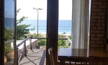 Imagem: Casa a 50 metros da praia!