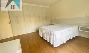 Imagem 7: Casa em Condomínio para Venda em Santana de Parnaíba, Alphaville, 4 dormitórios, 4 suítes