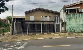 Imagem: Casa à venda 2 Quartos, 1 Suite, 3 Vagas