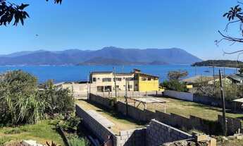 Imagem: Casa com terreno de 700 metros quadrados