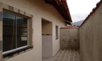 Imagem 4: Casa com piscina e suíte em Itanhaém, litoral sul de SP