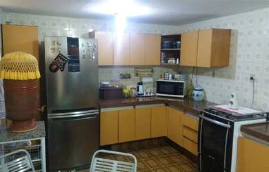 Imagem 4: Casa de Rua - Casa 3 quartos, sendo 3 suítes