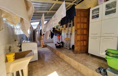 Imagem 5: Casa no Bairro Adrianópolis, 4 Suítes, Piscina, Sala de Estar Jantar, conjunto Adrianópoli