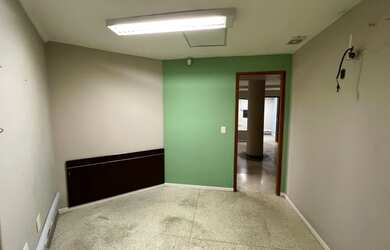 Imagem 2: EXCELENTE SALA COMERCIAL COM 160 M2 EM BOTAFOGO, ÓTIMA LOCALIZAÇÃO. - Rio de Janeiro - RJ