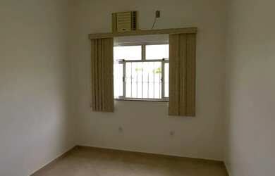 Imagem 6: Casa Parada 40 2 Quartos Garagem Rua em Frente à Praça do Relógio do Sol