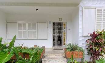 Imagem 4: Porto Alegre - Casa Padrão - Cascata