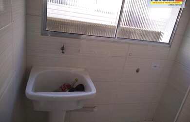 Imagem 3: Casa com 2 dormitórios à venda, 55 m² por R$ 175.000,00 - Vila Mateo Bei - São Vicente/SP