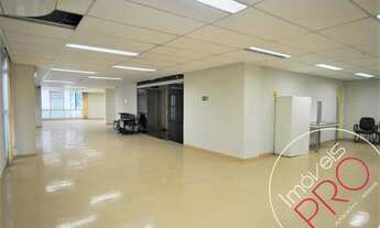 Imagem 2: Prédio monousuário distante 800m do metrô com 14 vagas