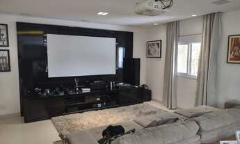 Imagem 2: Apartamento de alto padrão com 242 m² de área útil, 3 suítes, 3 vagas de garagem, ampla s