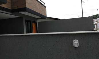 Imagem 3: Sobrado para Venda em Palhoça, BELA VISTA, 2 dormitórios, 2 suítes, 1 banheiro, 1 vaga