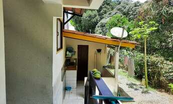 Imagem 6: Casa de condomínio para venda tem 250 metros quadrados com 4 quartos