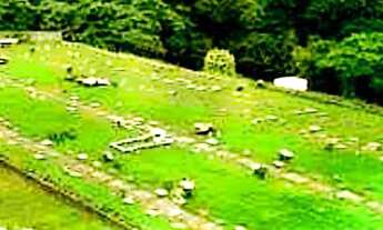 Imagem 5: Vendo Jazigo no cemitério da Paz