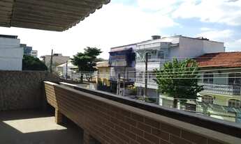 Imagem 2: Casa com 4 quartos, sendo 1 suíte no Condomínio Vale das Orquídeas em Vila Valqueire