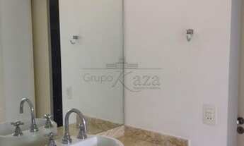 Imagem 7: Casa de condomínio para venda possui 360 metros quadrados com 4 quartos