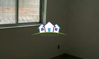 Imagem 2: Apartamento em condomínio pequeno, TOTALMENTE REFORMADO. Composto de Sala, 2 dormitórios