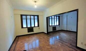 Imagem 3: Apartamento com três quartos na Tijuca