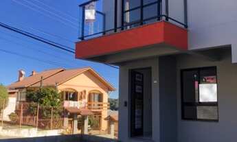 Imagem: Sobrado com entrada individual no Bairro