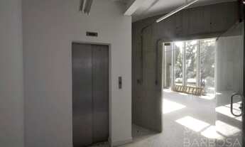 Imagem 5: Imóvel versátil com projeto singular - 1.970m² de área construída - Galpão