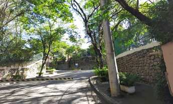 Imagem 2: Casa de condomínio para venda possui 251 metros quadrados com 3 quartos