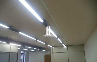 Imagem 5: Aluga-se conjunto comercial com 2 vagas de garagem no Brooklin