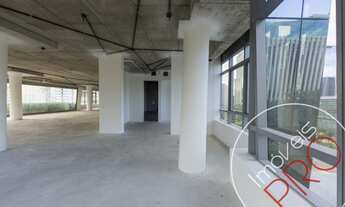 Imagem 4: 575m² com 4 suites e 6 vagas no Itaim Bibi