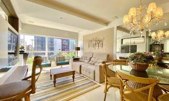 Imagem 3: Apartamento de alto padrão, mobiliado e decorado, frente Praça Flávio Boianoviski