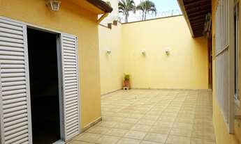 Imagem 6: Casa para aluguel 300m² com 3 dorm - Quintal com churrasqueira