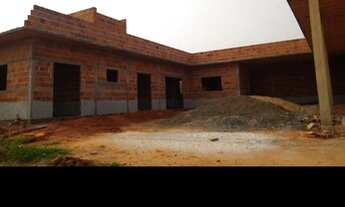 Imagem: Vende-se casa em obra