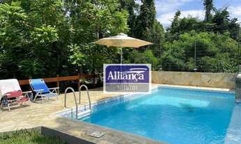 Imagem 3: Casarão no cobiçado condomínio Village Pendotiba - 4 dormitórios (3 suítes), 4 vagas de ga