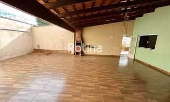 Imagem 4: Casa para aluguel, 4 quartos, 1 suíte, 3 vagas, Loteamento Integração - Uberlândia/MG