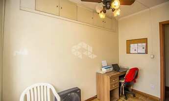 Imagem 7: Apartamento para venda possui 136 metros quadrados com 3 quartos em São João - Porto Alegr