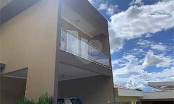 Imagem: Lindo Sobrado em Bom Jesus dos Perdões/São