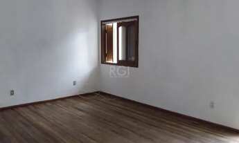 Imagem 3: Casa para Venda - 200m², 3 dormitórios, sendo 1 suites, 2 vagas - Medianeira, Porto Alegre