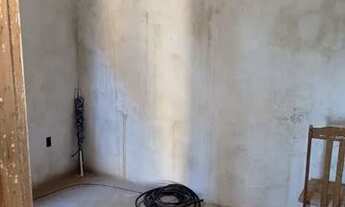 Imagem 4: Casa 2 /4 só terminar. 31/ * garagem 2 carros