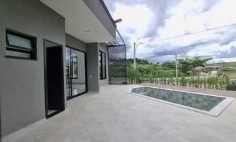 Imagem 2: Casa de condomínio térrea para venda tem 283 metros quadrados com 3 quartos